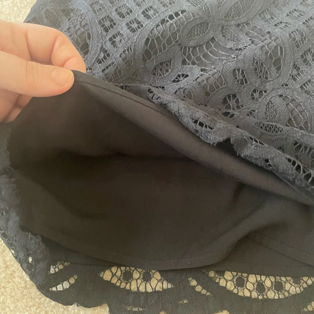 Free People Black Lace mini Skirt. Lined. Side zip.‎ Women size 2.